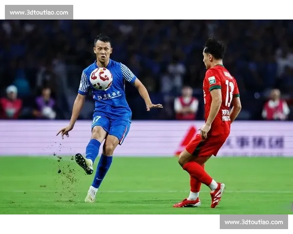 申花 2-2 绝平大连终结两连胜 距海港 2 分争冠陷被动