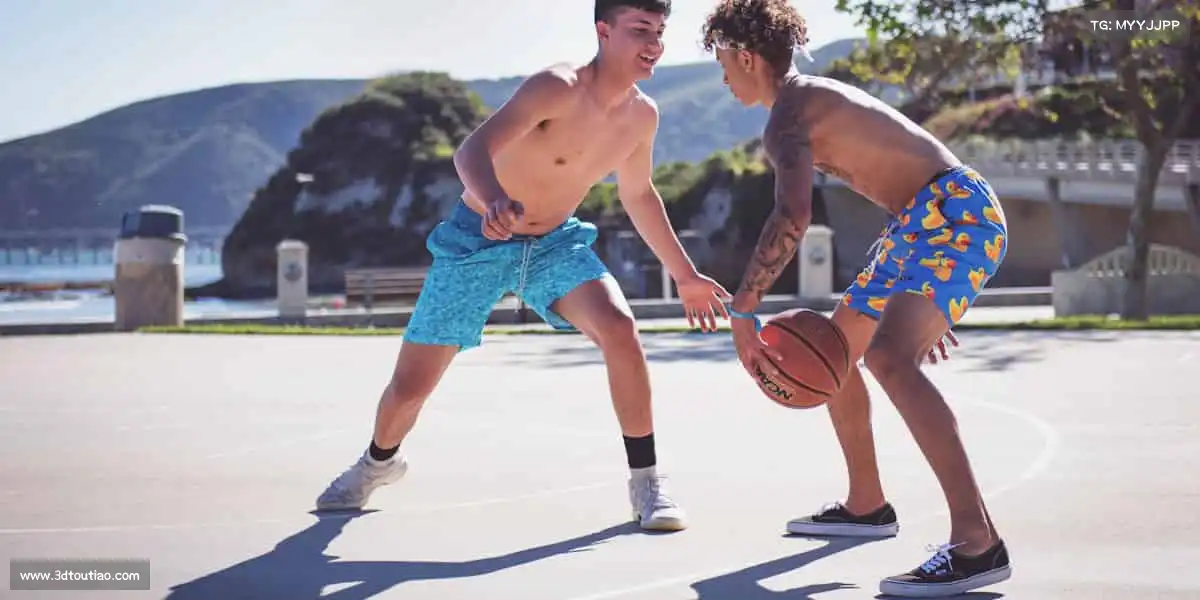 xc体育🏋️‍♀️举铁不只是力量，更是对自己的全力以赴！